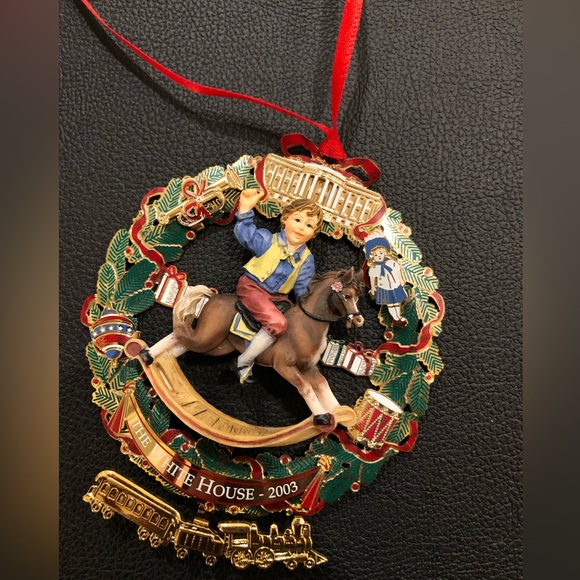 5 White House Christmas ornaments: 2002, 2003, 2005, 2017, 2018, - Picture 6 of 14